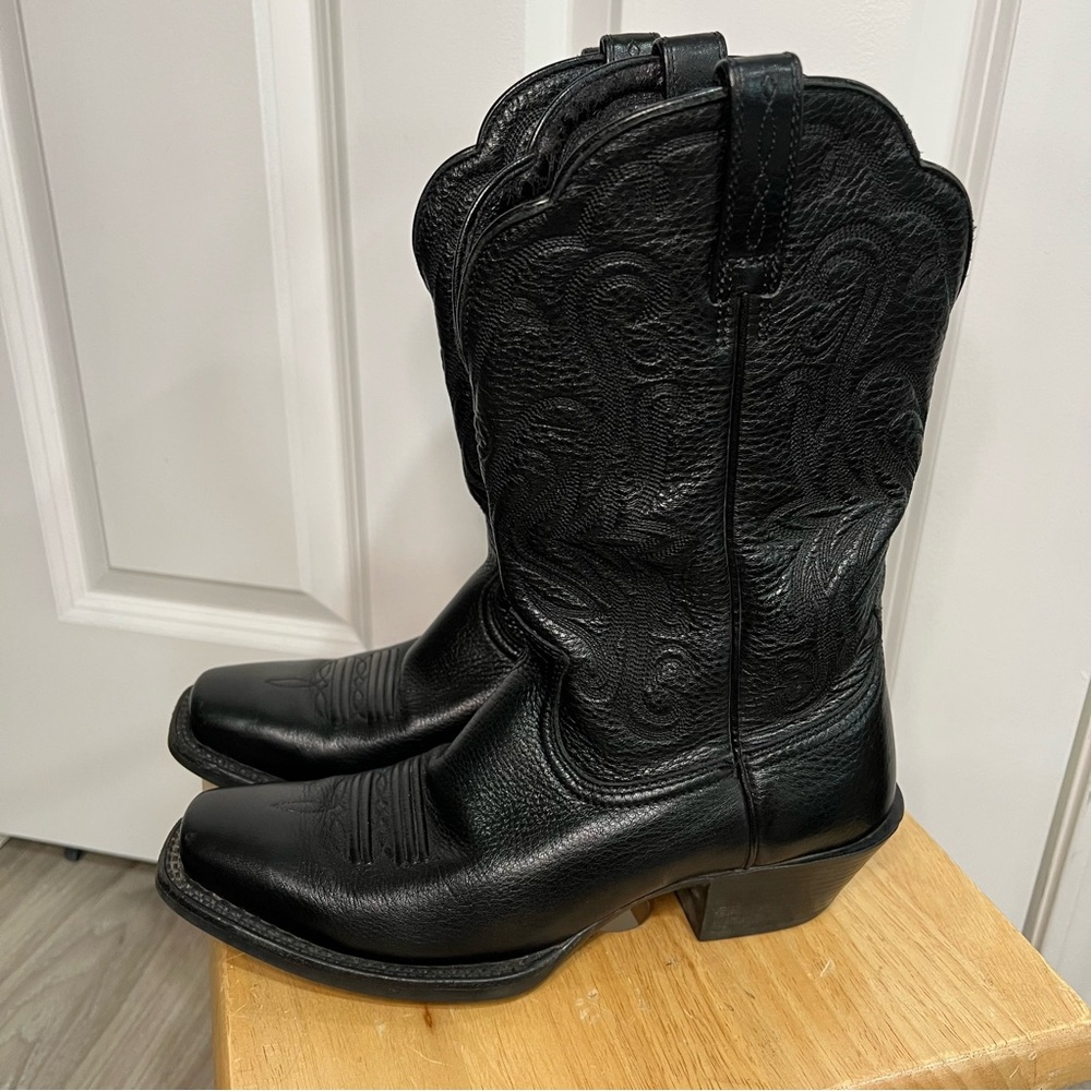 Ariat Women's Legend
Western Black Leather Boots size 7B - Picture 4 of 11